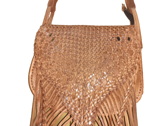 Bolso redondo de flecos