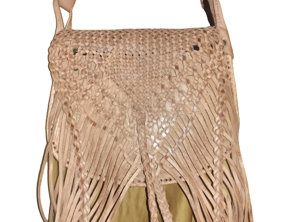 Bolso redondo de flecos