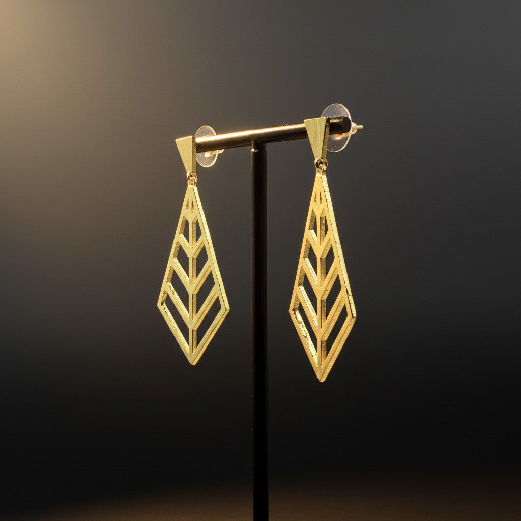 CHRISTIE gold-plated earrings - A design with character